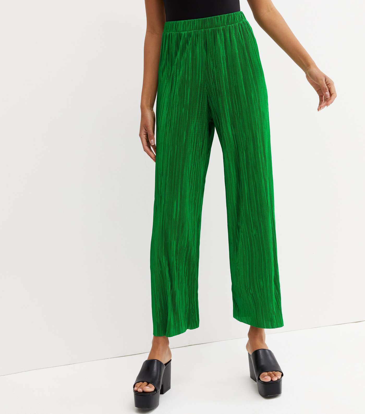 Green Plissé High Waist Trousers Image 3