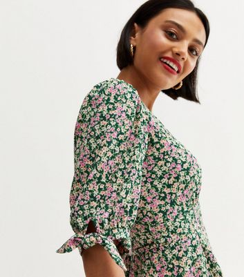 Green Floral Crinkle Jersey Mini Tea Dress New Look