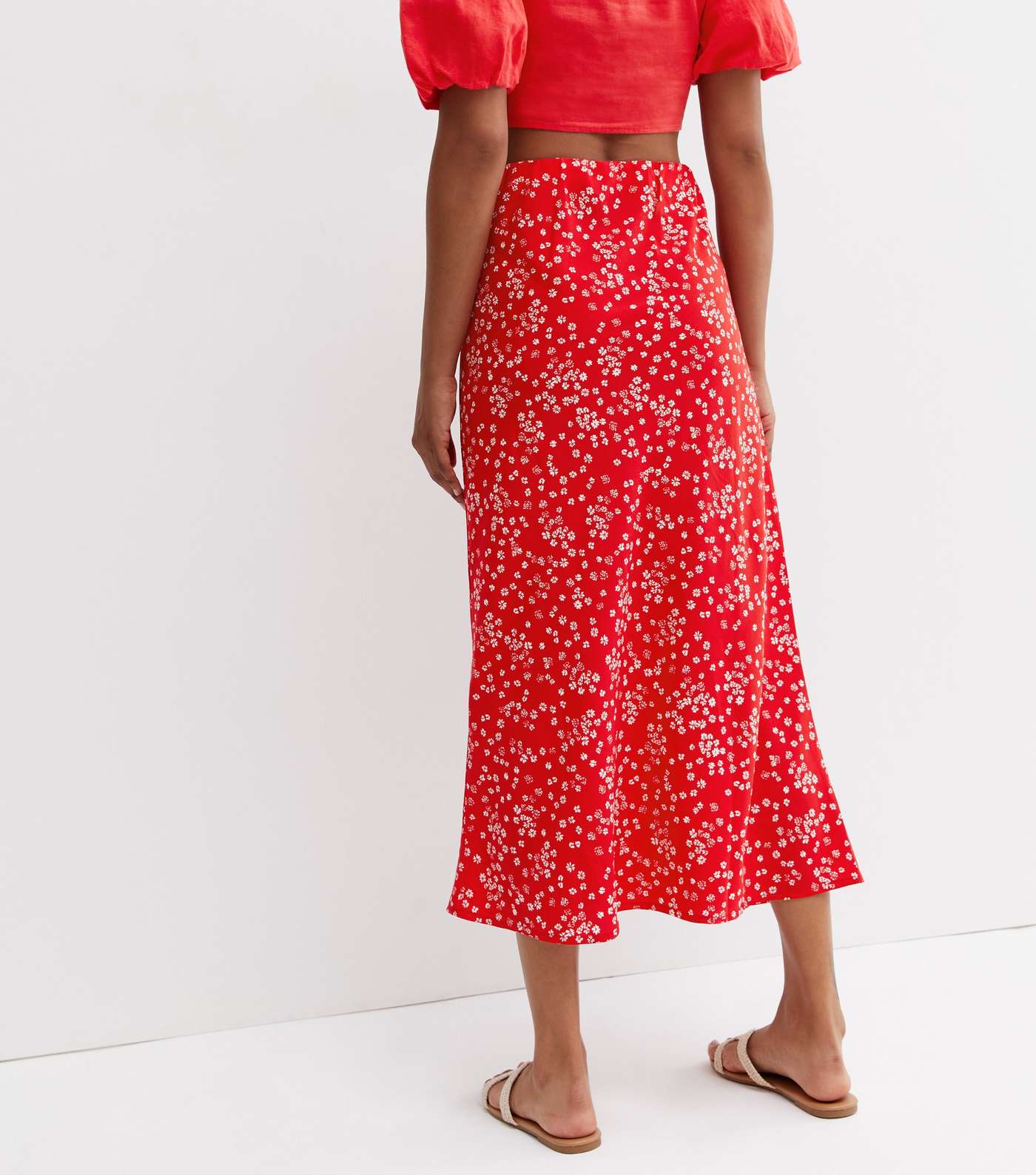 Red Floral Crepe Midi Skirt Image 4