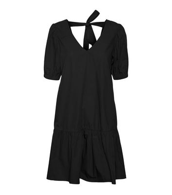 Vero Moda Curves Black Tie Back Mini Smock Dress New Look