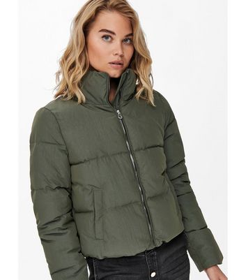 dark green cropped puffer jacket