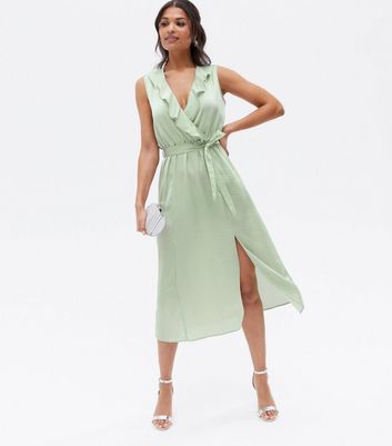 Light Green Satin Sleeveless Ruffle 