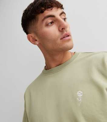 Light Green Rose Embroidered Crew Neck Sweatshirt