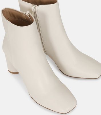 Ladies cream clearance ankle boots