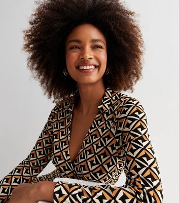 Geo print 2024 wrap dress