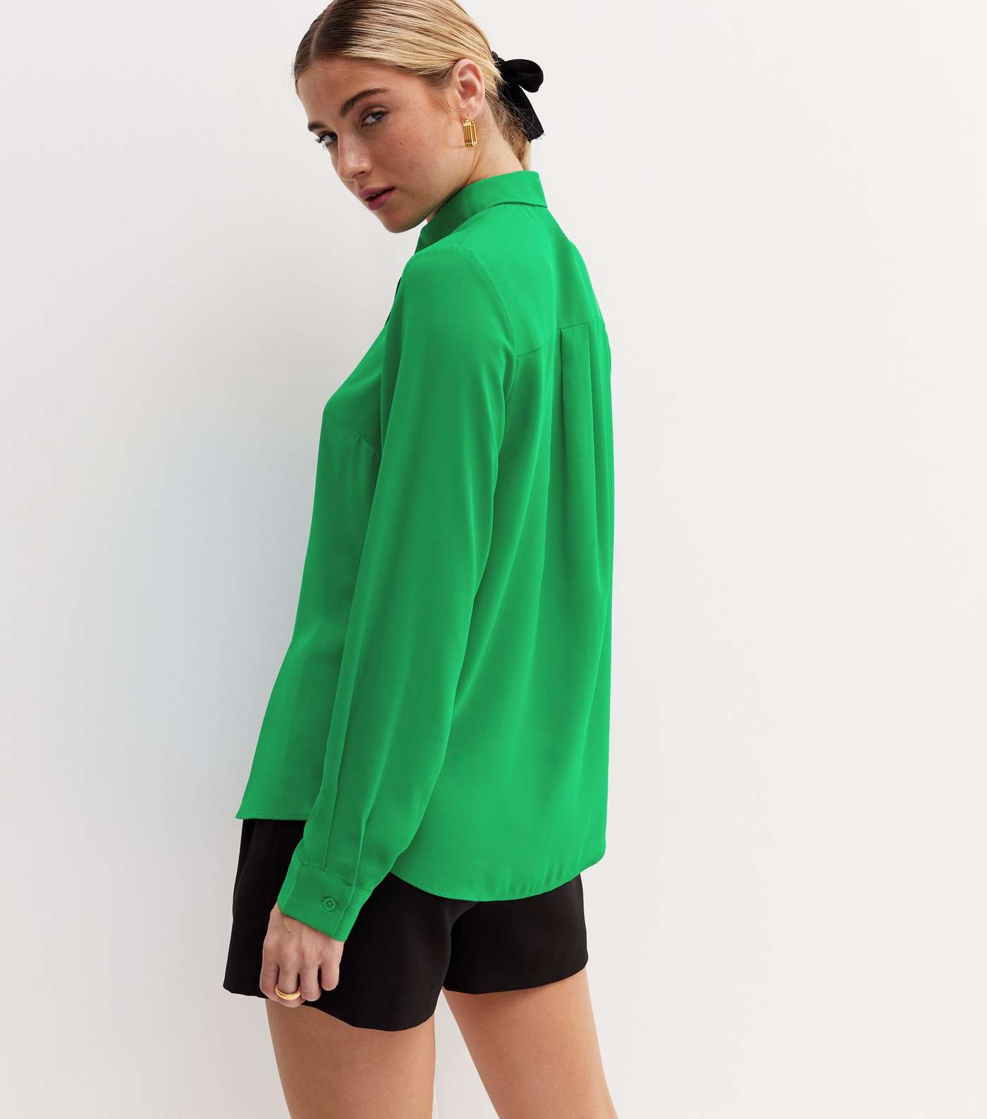 Green Long Sleeve Shirt Image 4