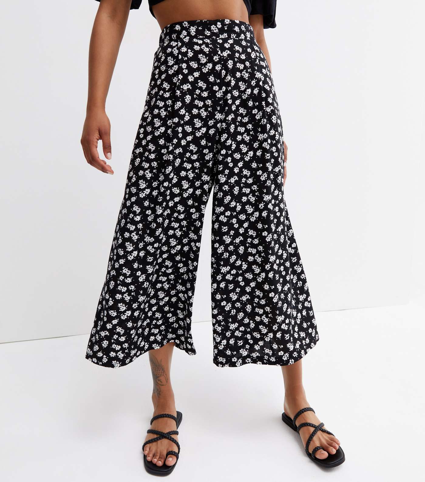 Black Ditsy Floral Crop Wide Leg Trousers Image 3