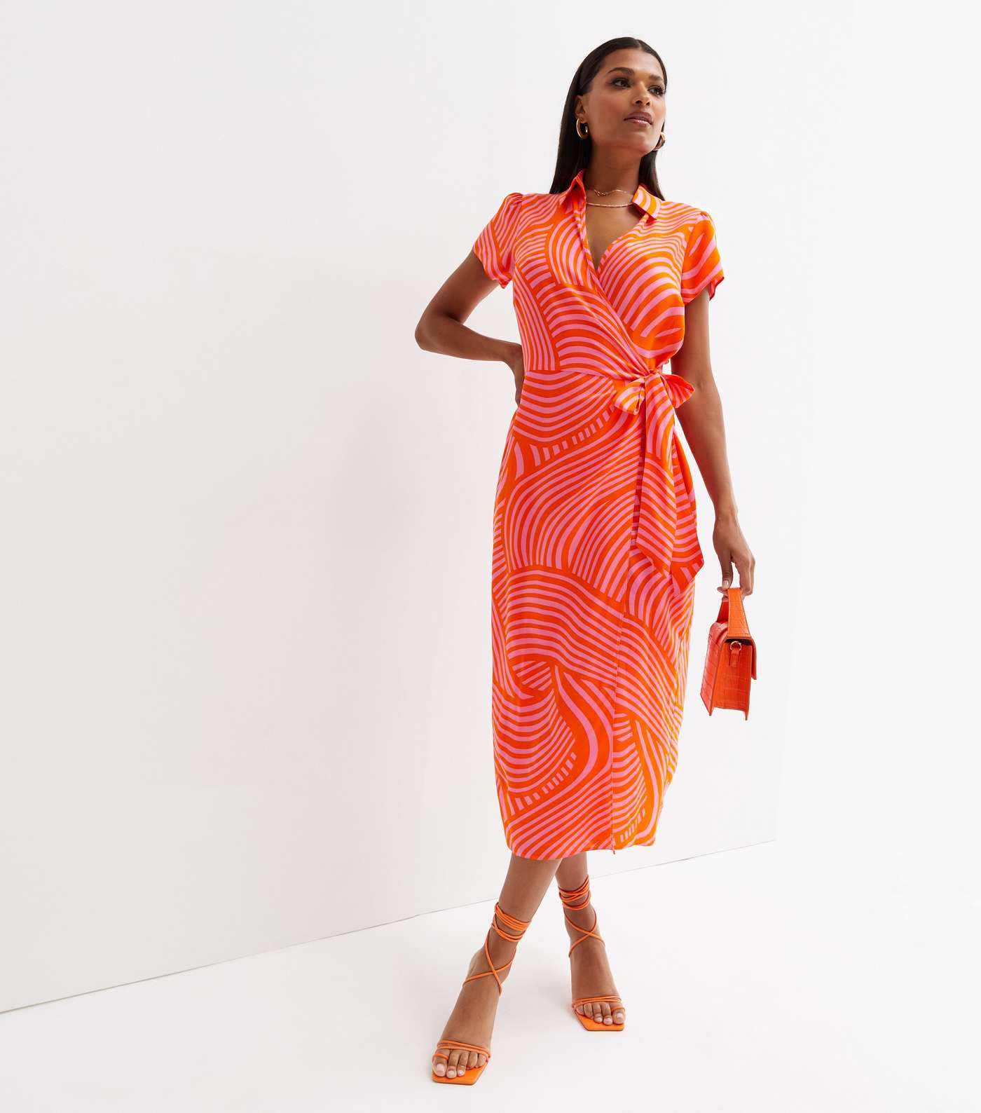 Orange Wavy Collared Short Sleeve Midi Wrap Dress Image 2