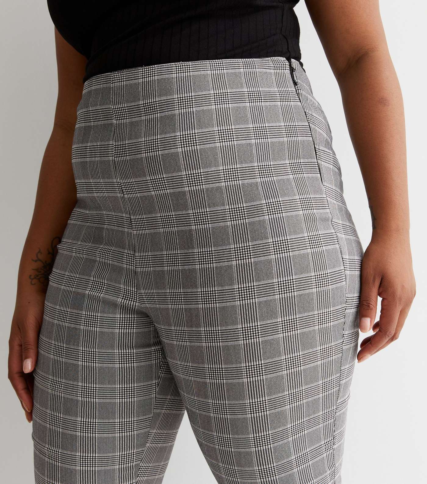 Curves Black Check High Waist Skinny Trousers Image 3