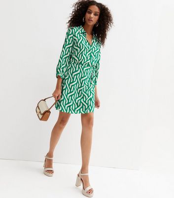 Green Geometric Tie Side Mini Wrap Shirt Dress