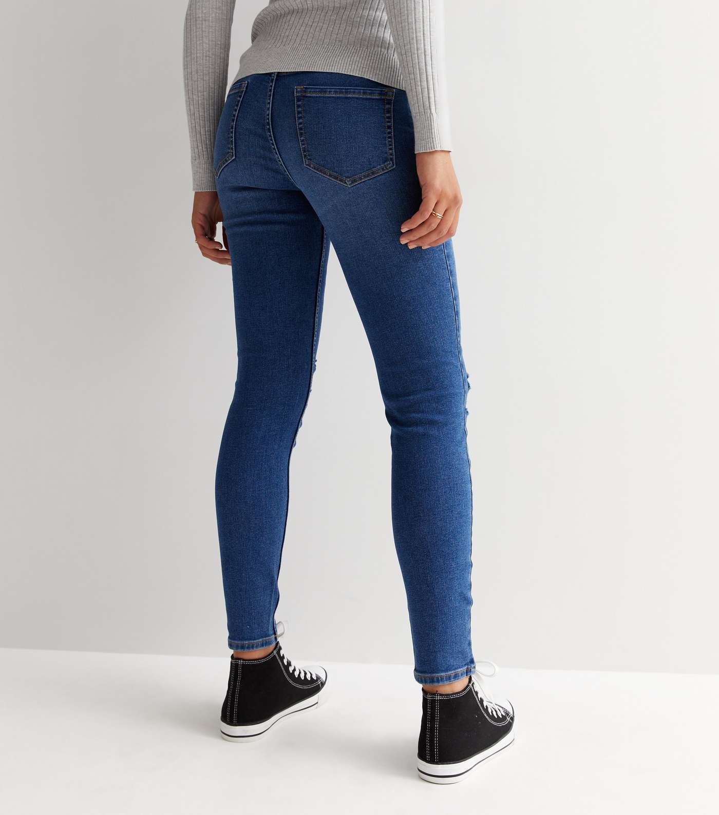 Maternity Blue Ripped Over Bump Hallie Skinny Jeans Image 4