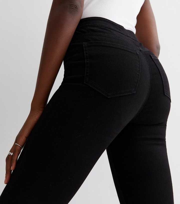 https://media2.newlookassets.com/i/newlook/839732001M2/womens/clothing/jeans/tall-black-waist-enhance-quinn-bootcut-jeans.jpg?strip=true&qlt=50&w=720