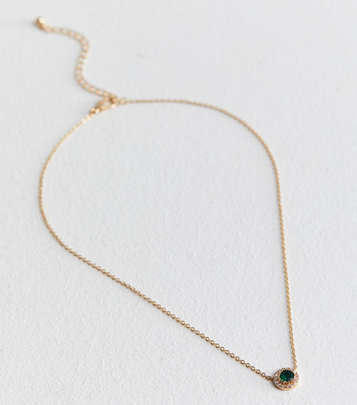 Green Cubic Zirconia Circle Pendant Necklace Image 3