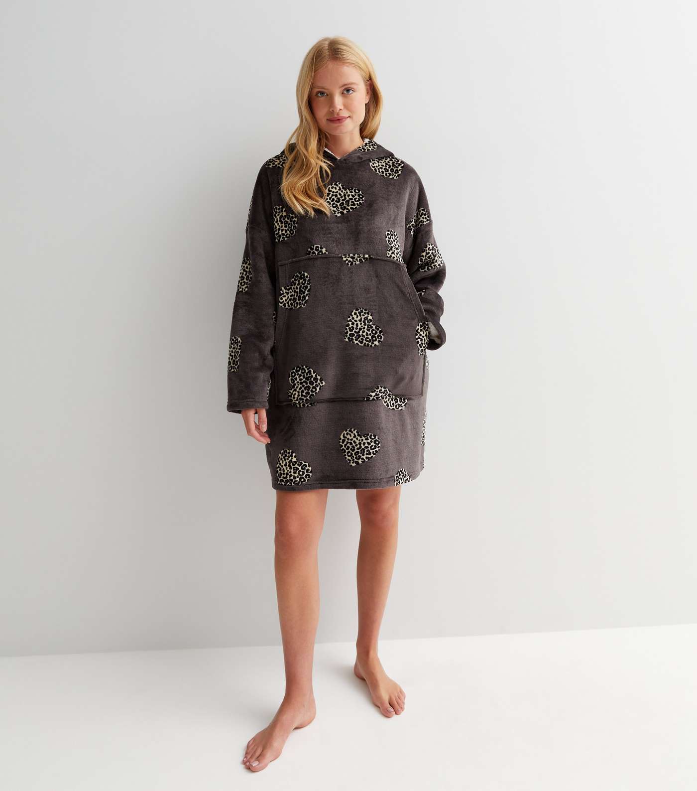 Dark Grey Heart Leopard Print Fleece Oversized Blanket Hoodie Image 3