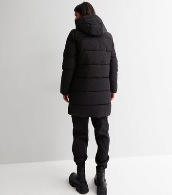 White puffer jacket discount with black zipper