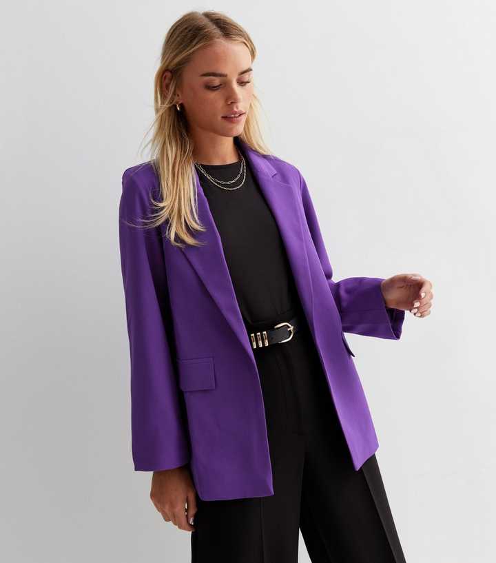 https://media2.newlookassets.com/i/newlook/841957150/womens/clothing/jackets-coats/petite-purple-long-sleeve-relaxed-fit-blazer.jpg?strip=true&qlt=50&w=720