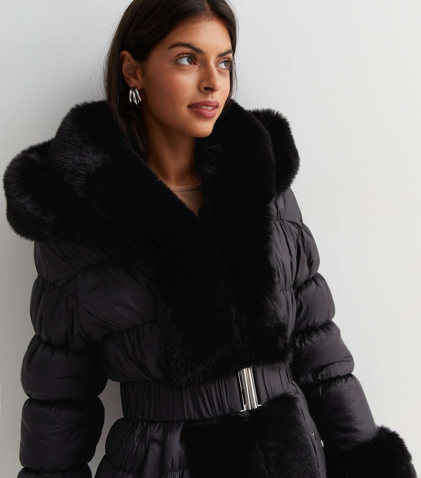 Cameo Rose Black Faux Fur Trim Belted Hooded Puffer Coat Image 3