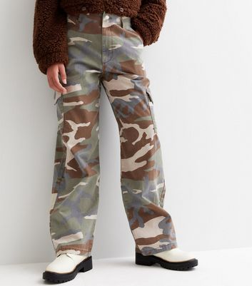 new look 915 camo cargo trousers  Vinted