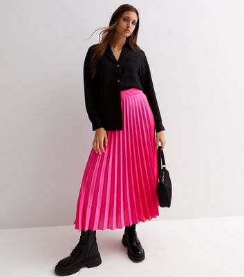 Buy online Pink Solid Pleated Skirt from Skirts  Shorts for Women by  Oxolloxo for 1199 at 40 off  2023 Limeroadcom