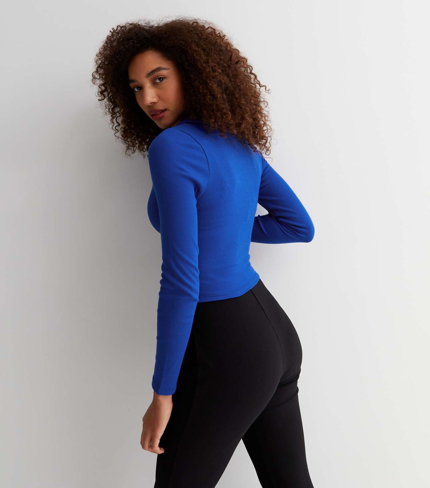Bright Blue Ribbed Ruched Collared Long Sleeve Crop Top Image 4