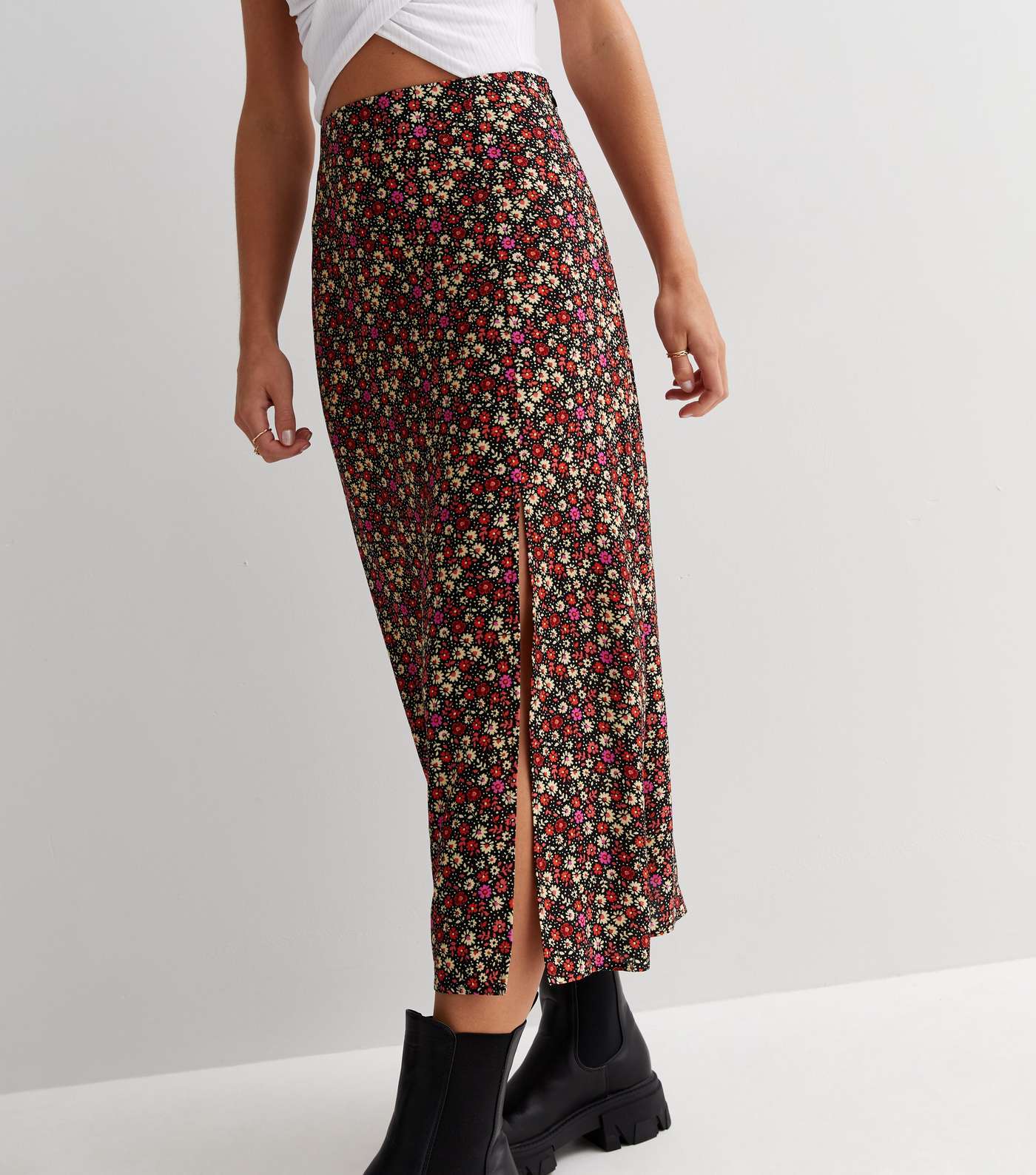 Petite Black Ditsy Floral High Waist Split Hem Midi Skirt Image 3