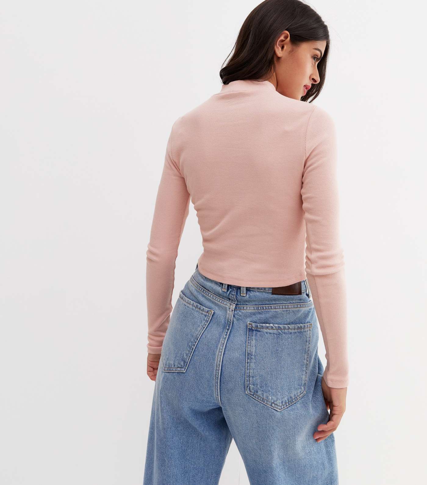 Pale Pink Ribbed Ruched Long Sleeve Crop Top Image 4