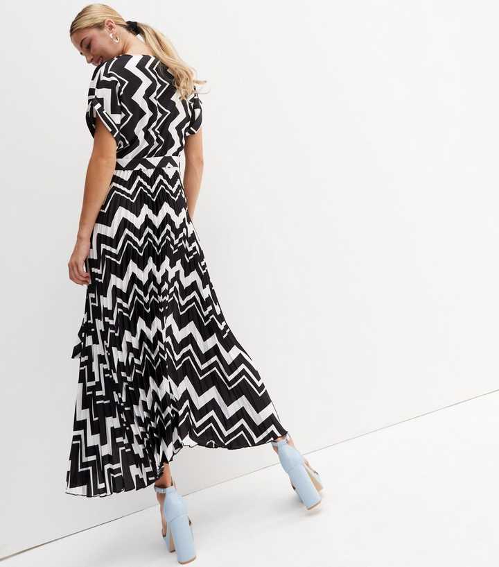 knee length dresses for ladies Reversible Chevron Maxi Dress