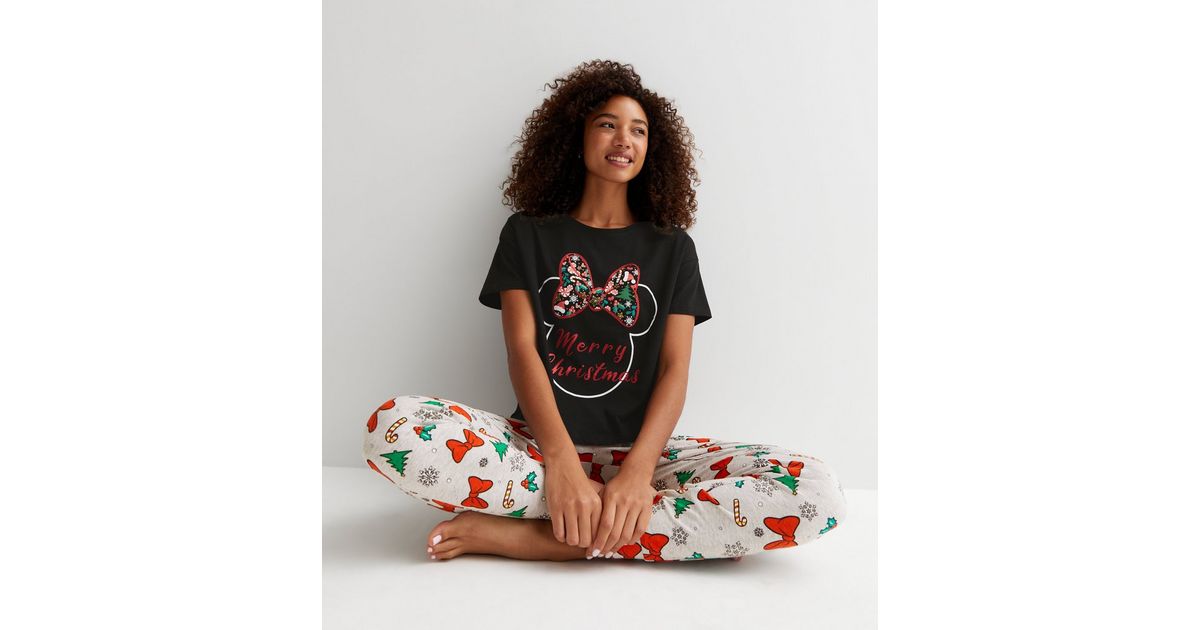 Black Christmas Jogger Pyjama Set with Disney Minnie Mouse Logo | New Look