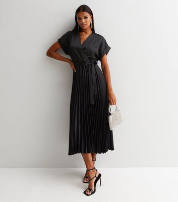 New look black cheap pleated dress