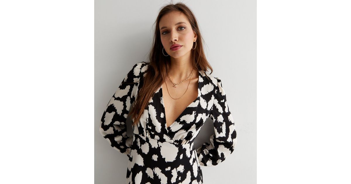 Women's Retro Contrast Art Animal Print Short Sleeve V-Neck Midi Dress main image 0