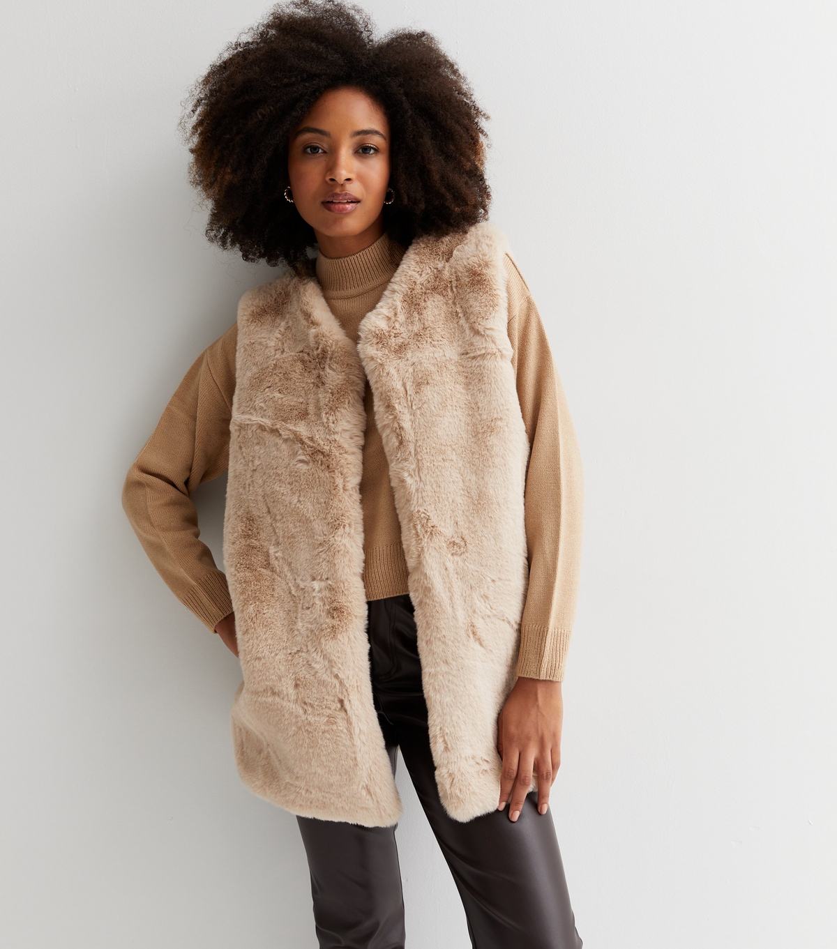 Women's Stone Faux Fur Gilet Gini London New Look