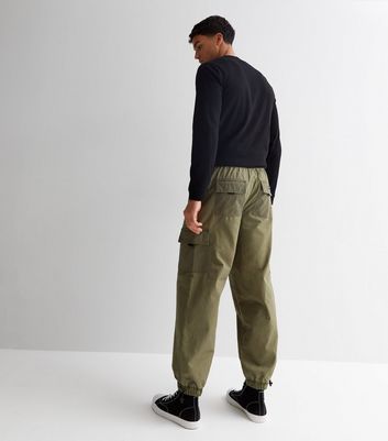 Men's Khaki Relaxed Fit Cargo Trousers New Look