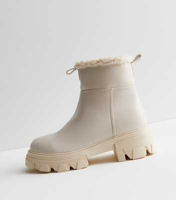 Public Desire Cream Teddy Lined Chunky Ankle Boots