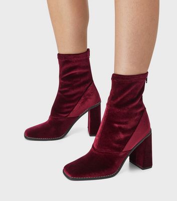 Maroon on sale bootie heels