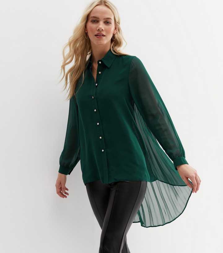 https://media2.newlookassets.com/i/newlook/844901538/womens/clothing/tops/dark-green-chiffon-pleated-long-hem-shirt.jpg?strip=true&qlt=50&w=720