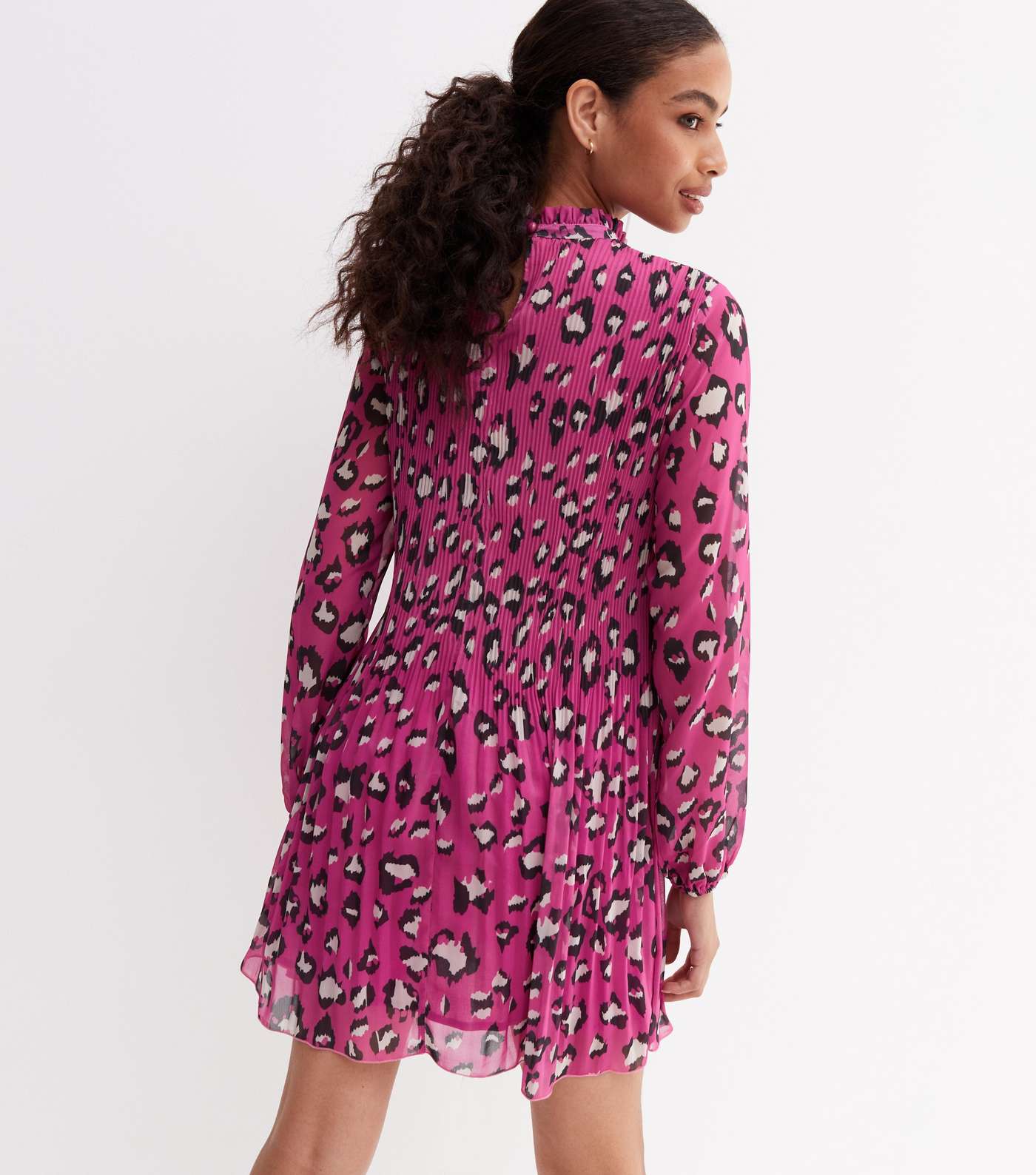 Pink Leopard Print Chiffon Pleated Mini Dress Image 4
