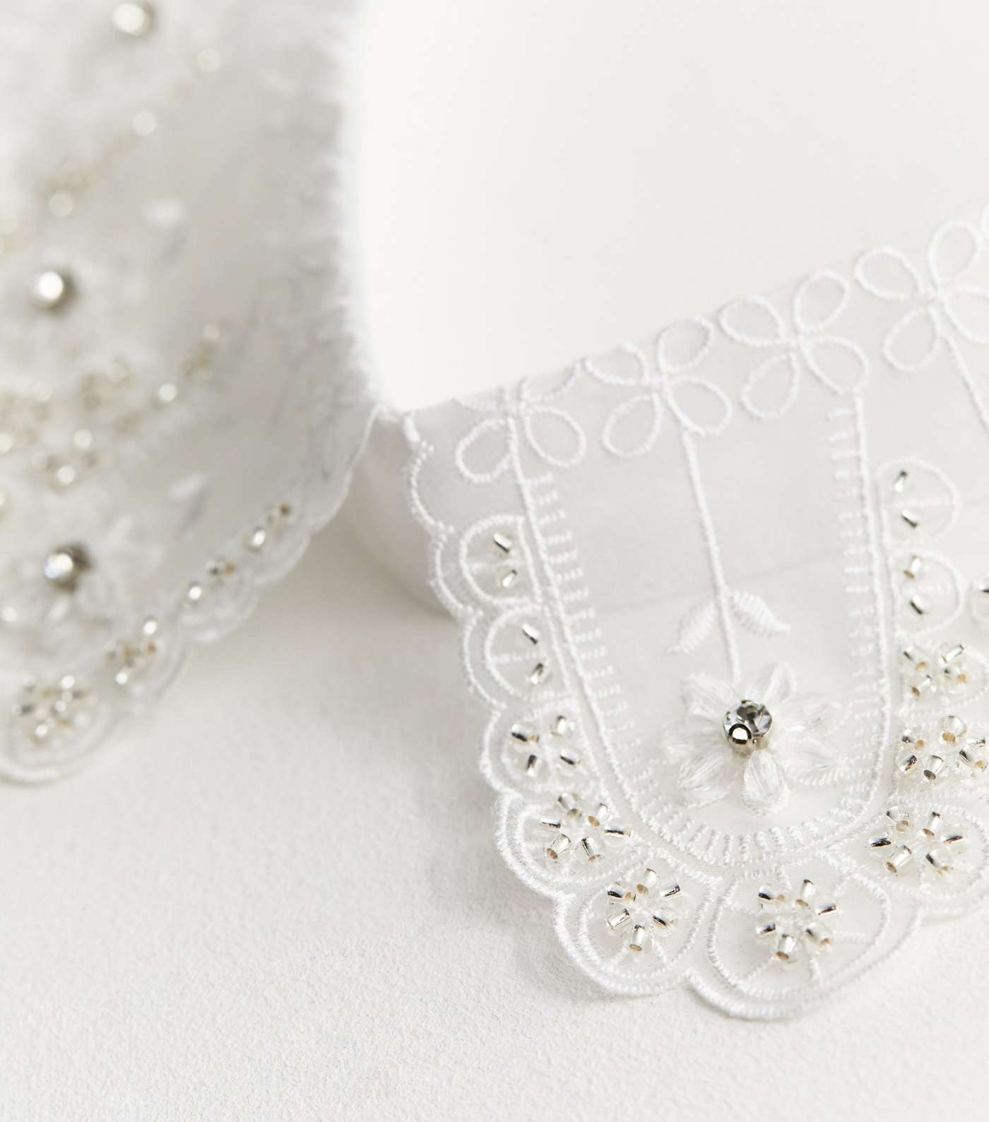 White Lace Diamanté Collar Image 2