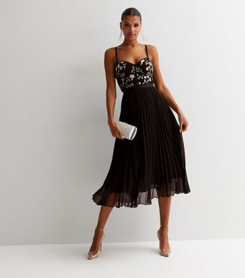 black midi dress pleated skirt