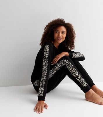 Black Animal Print Side Stripe Sweatshirt and Leggings Lounge Set