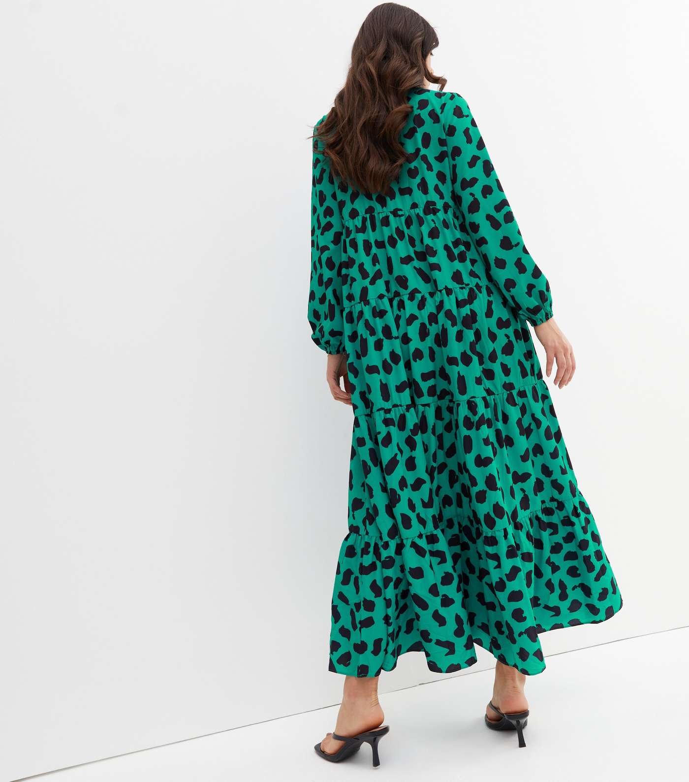 Gini London Green Animal Print Collared Tiered Maxi Dress Image 4
