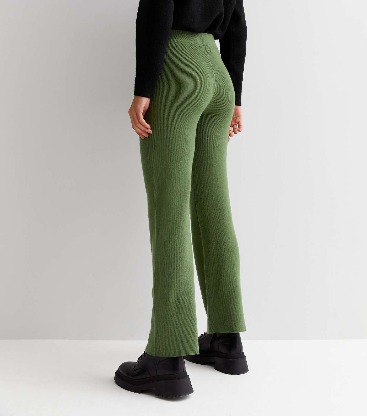 Gini London Olive Ribbed Knit High Waist Trousers Image 4
