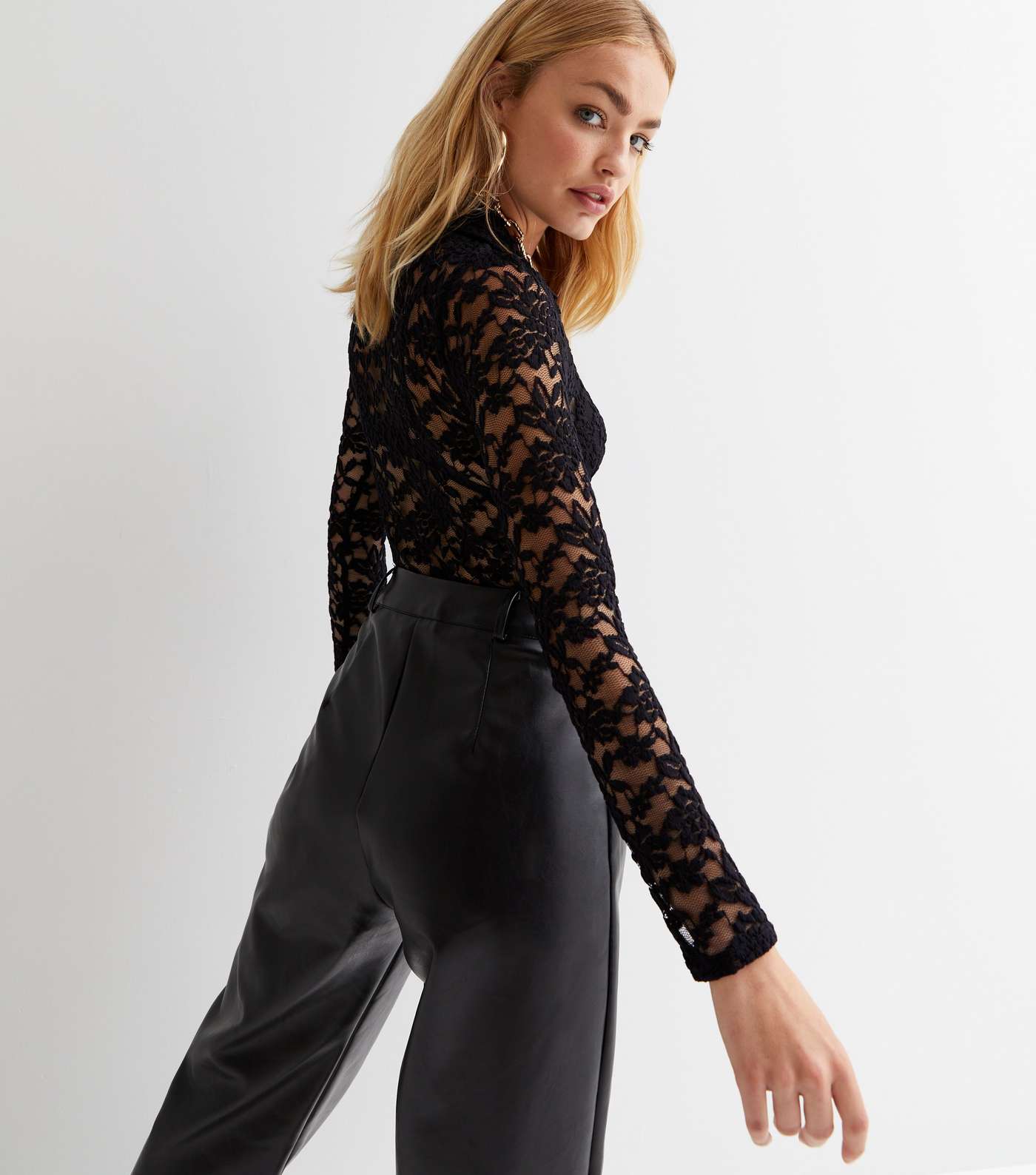 Black Lace Collared Long Sleeve Bodysuit Image 4