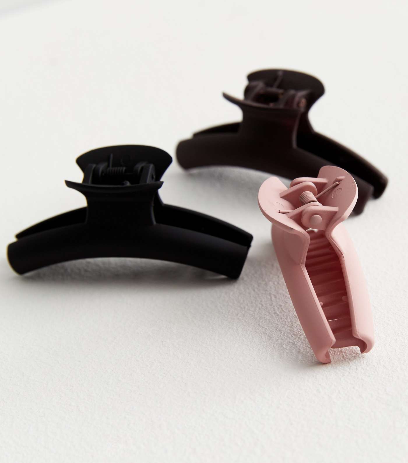 3 Pack Brown Black and Pink Matte Curved Claw Clips Image 2