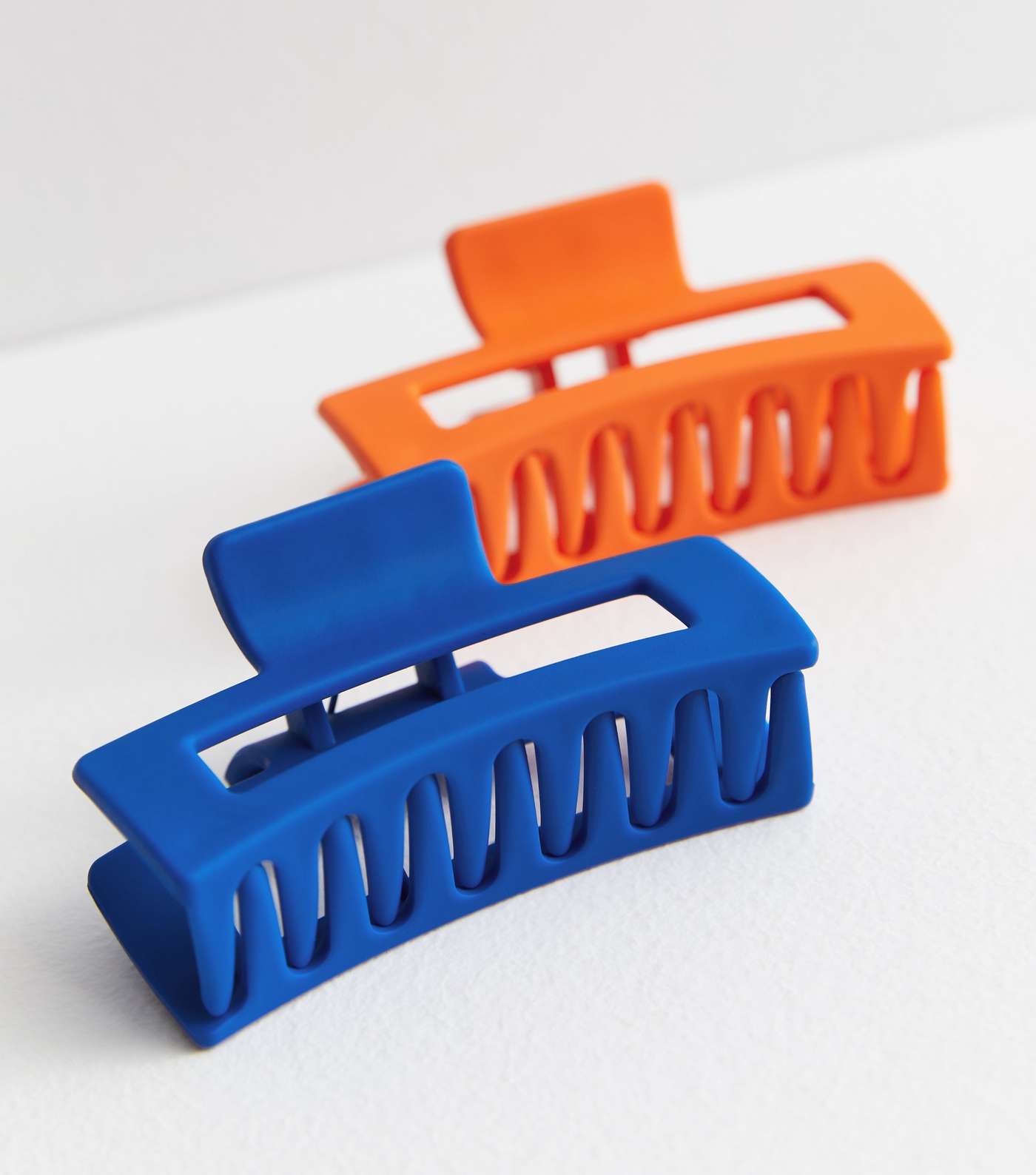 2 Pack Bright Blue and Orange Matte Rectangle Claw Clips Image 2