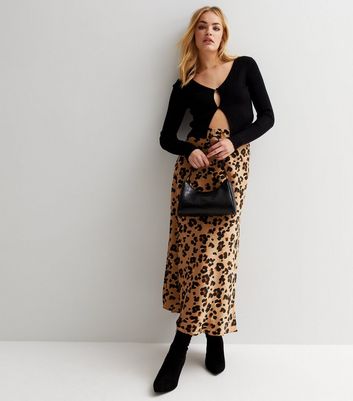 Bias cut satin midi hotsell skirt in leopard print