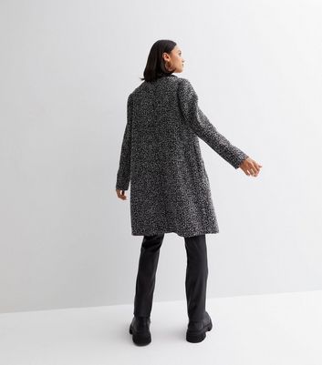 Lightweight textured open top front coat