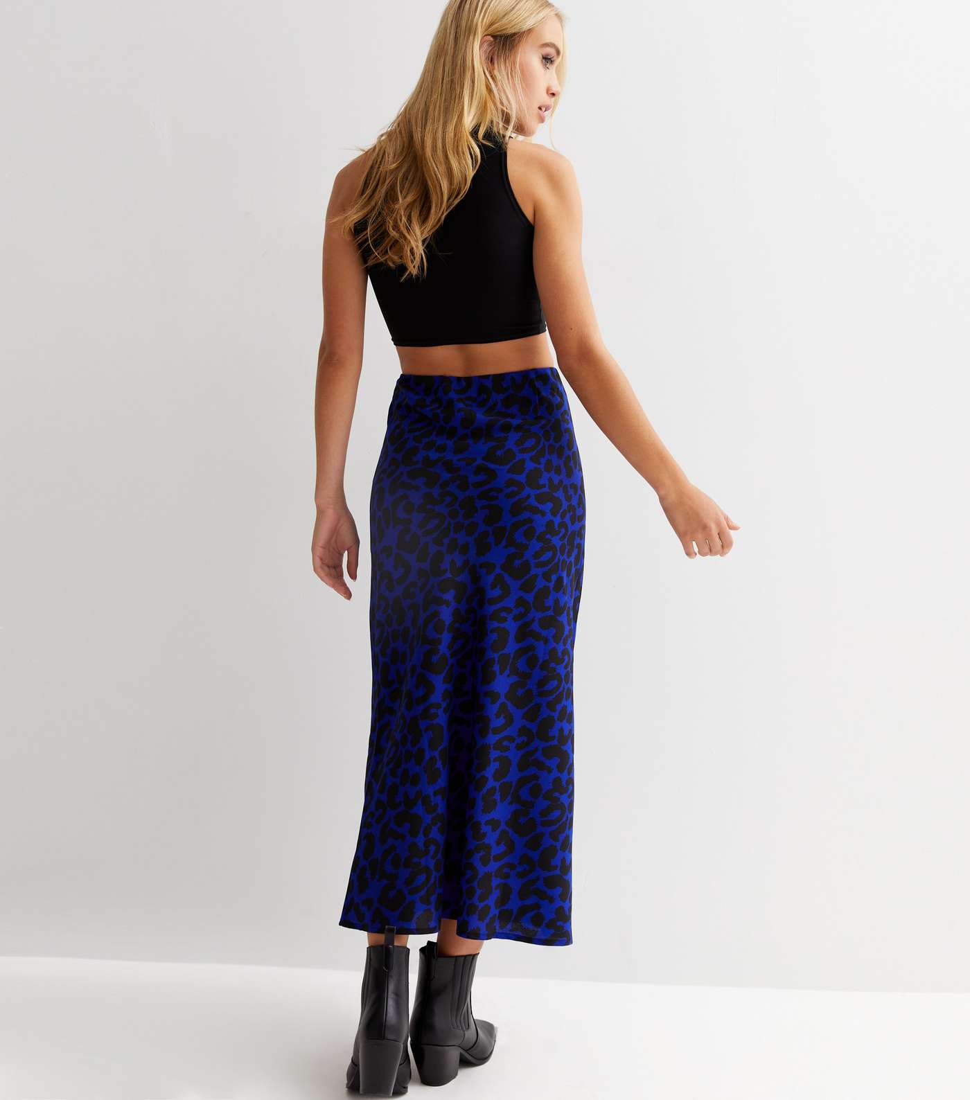Blue Leopard Print Crepe Midi Skirt Image 4