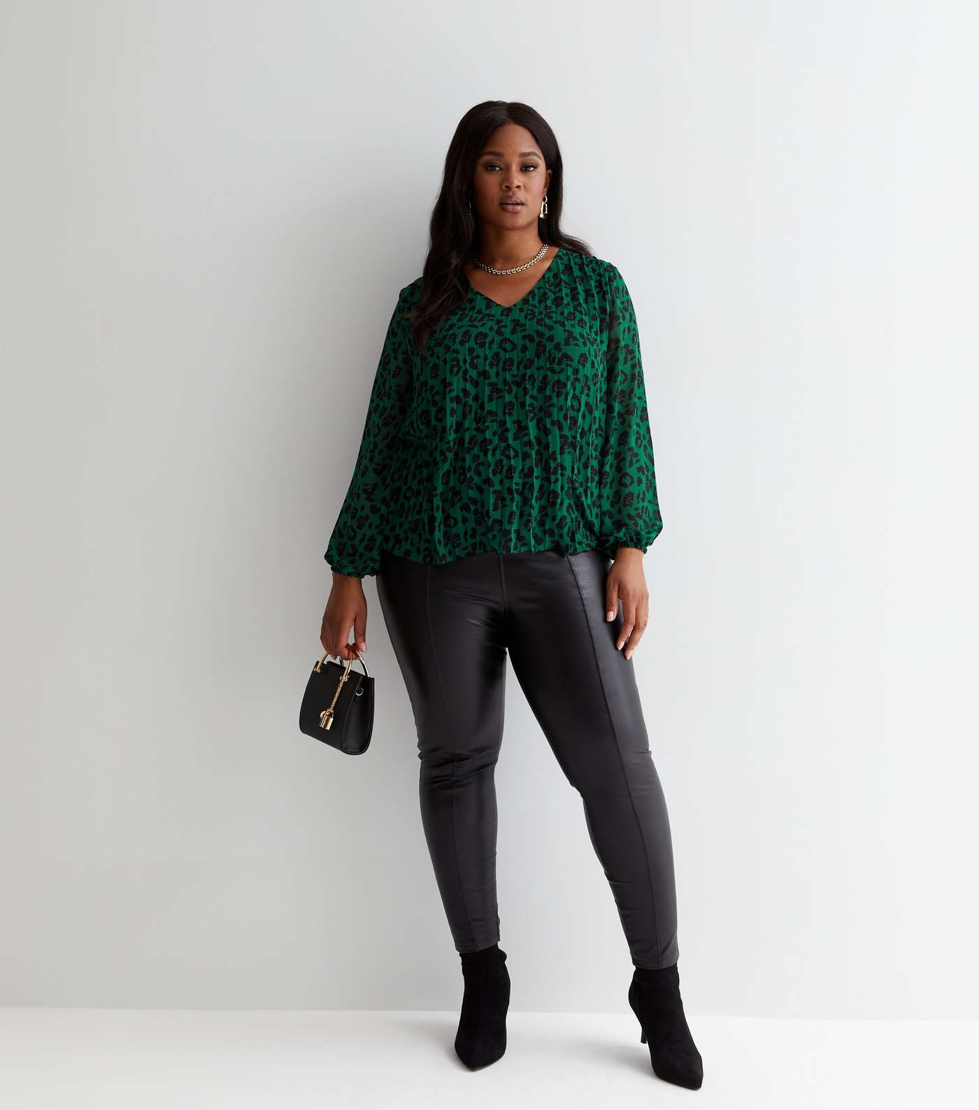 Curves Green Leopard Print Long Sleeve Pleated Top Image 2