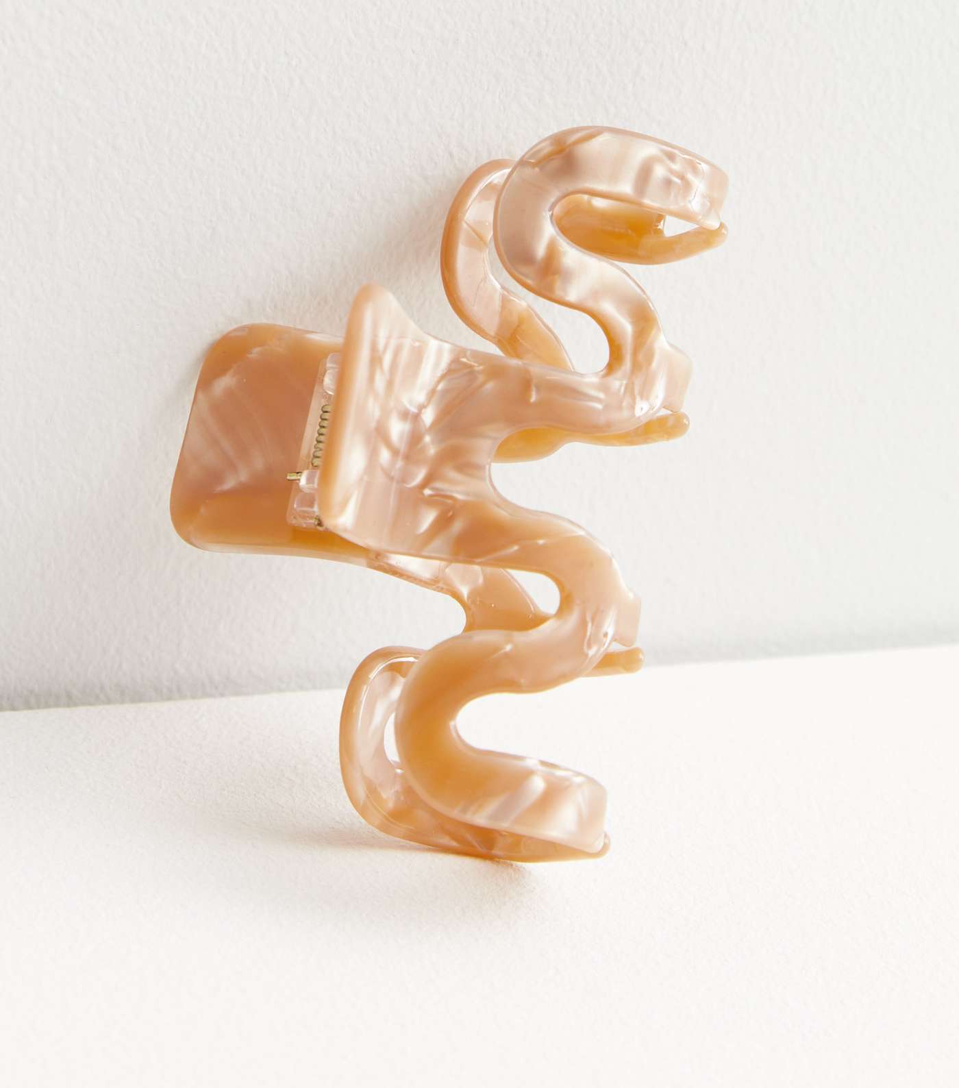 Brown Resin Squiggle Bulldog Claw Clip