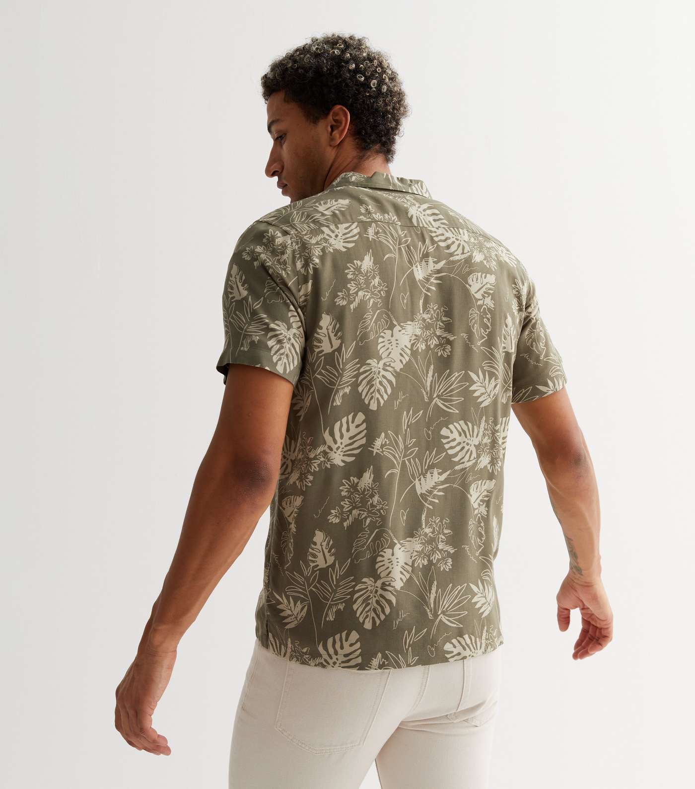Olive Palm Leaf Short Sleeve Shirt Image 4